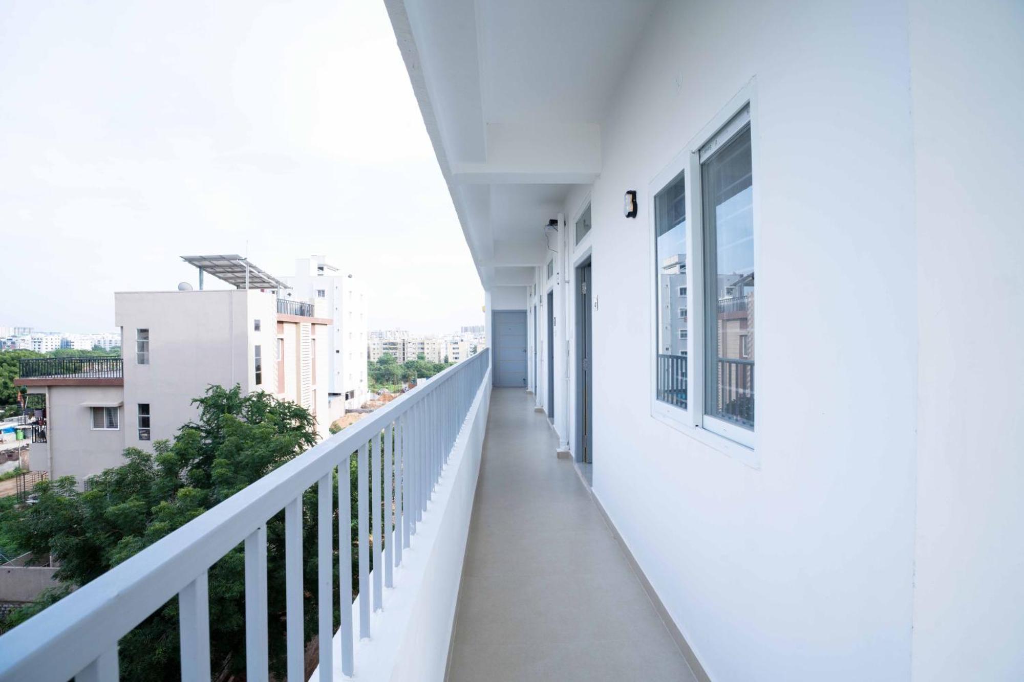 Yellow Bells Studios And Suites Gachibowli Esterno foto