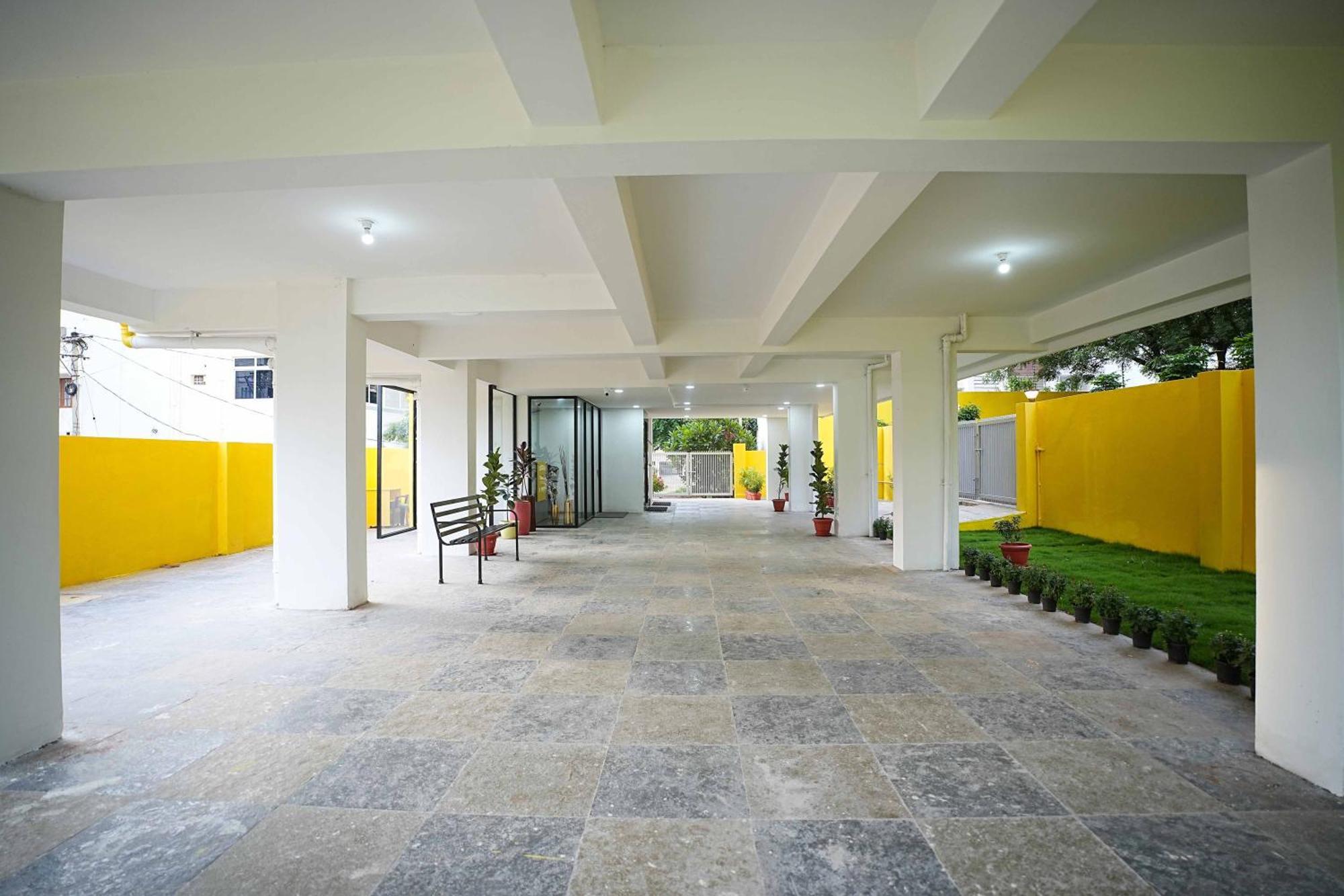 Yellow Bells Studios And Suites Gachibowli Esterno foto