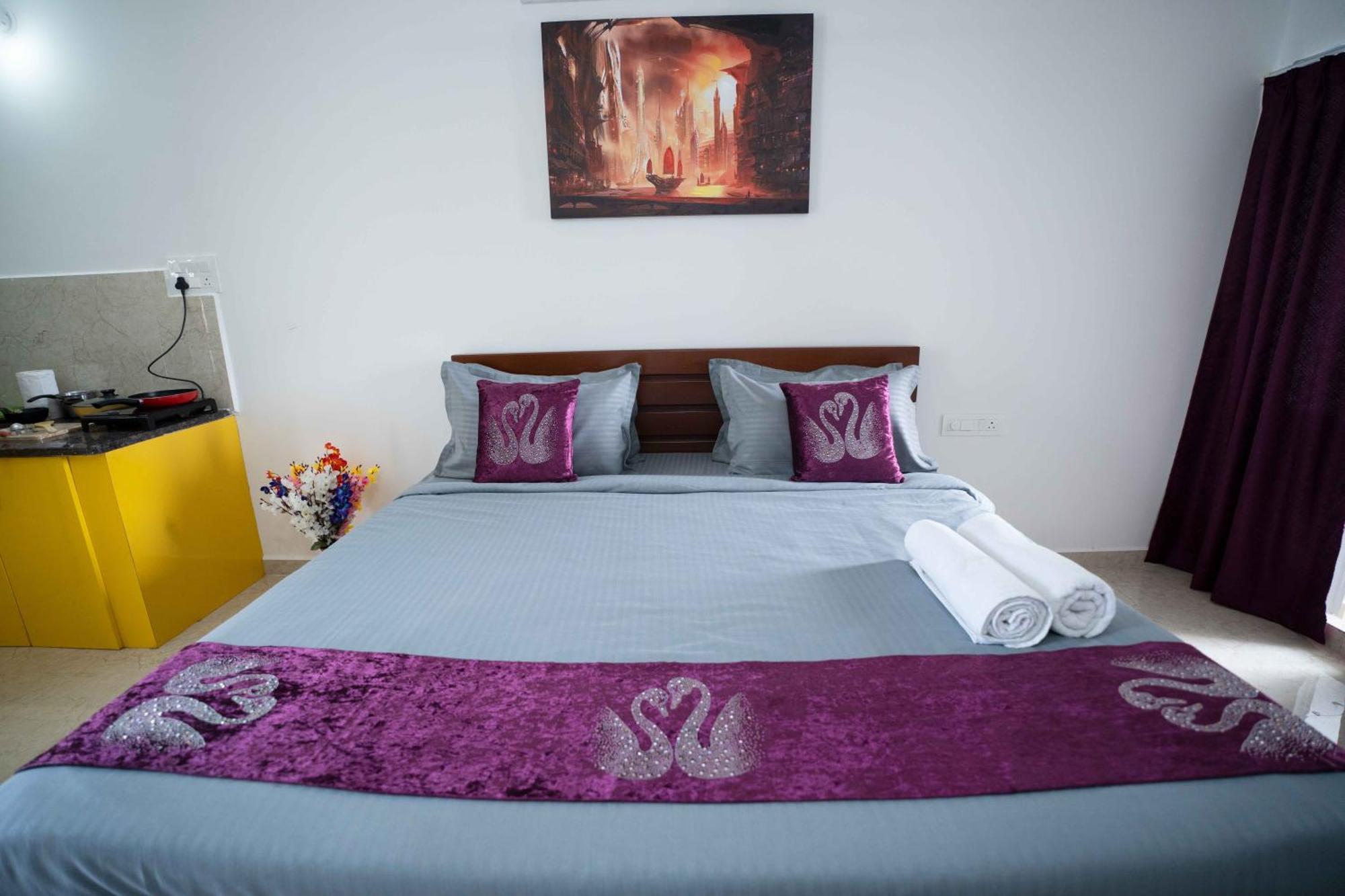 Yellow Bells Studios And Suites Gachibowli Esterno foto