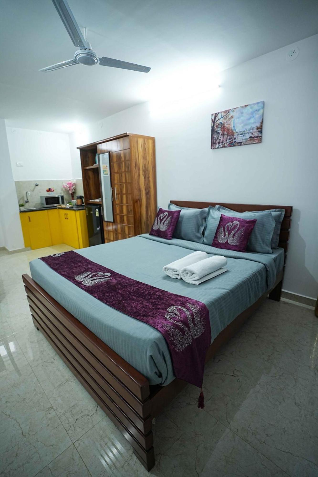 Yellow Bells Studios And Suites Gachibowli Esterno foto